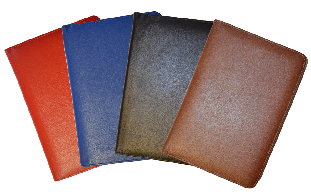 Notebook Cover and Pen - Premium leather cover and custom Bellroy pen -  Bellroy